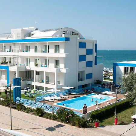 Lungomare Relax Residence Misano Adriatico Buitenkant foto