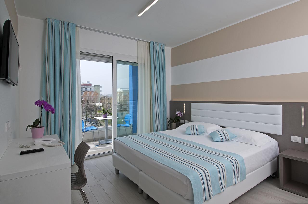 Lungomare Relax Residence Misano Adriatico Buitenkant foto