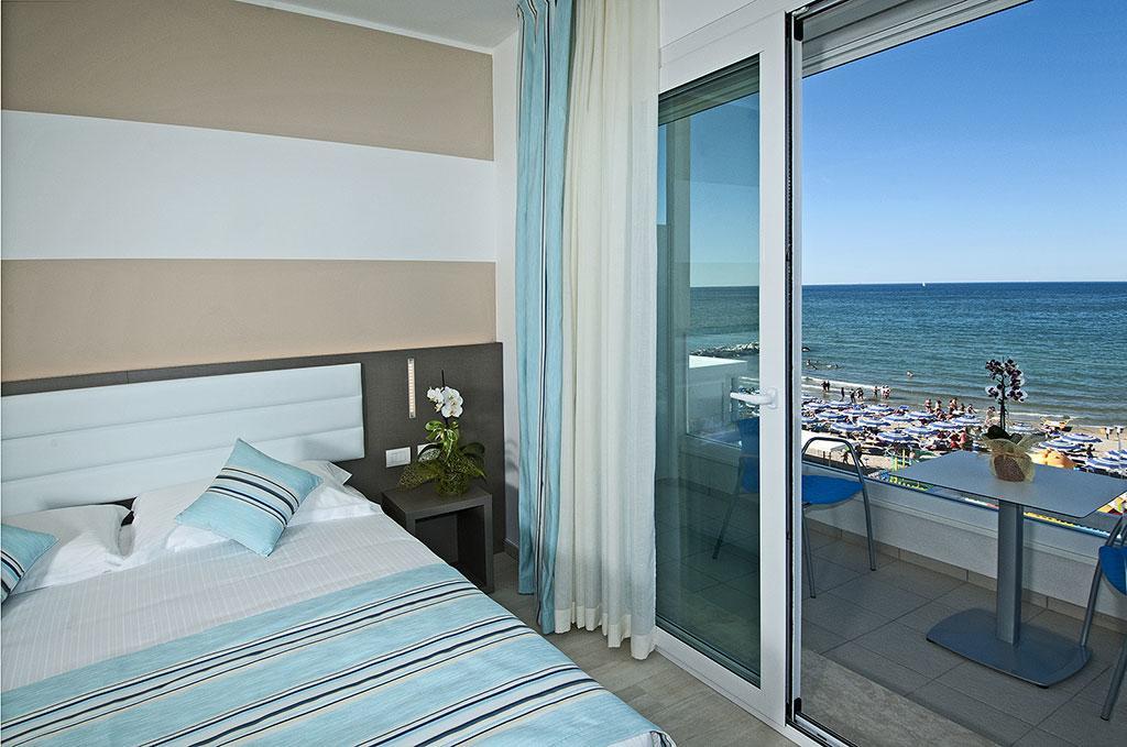 Lungomare Relax Residence Misano Adriatico Buitenkant foto